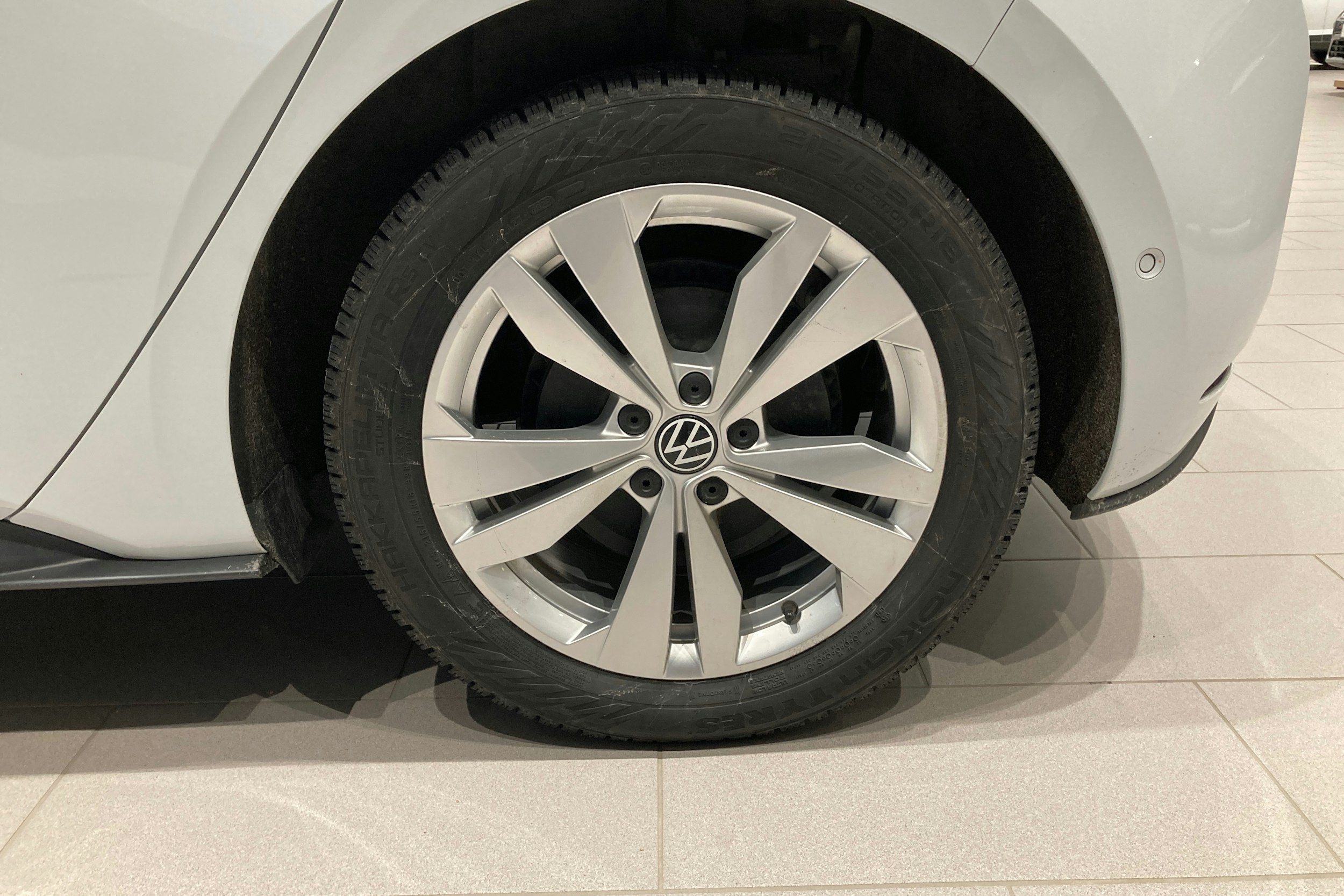 valkoinen Volkswagen ID.3 2025 kuva 10.