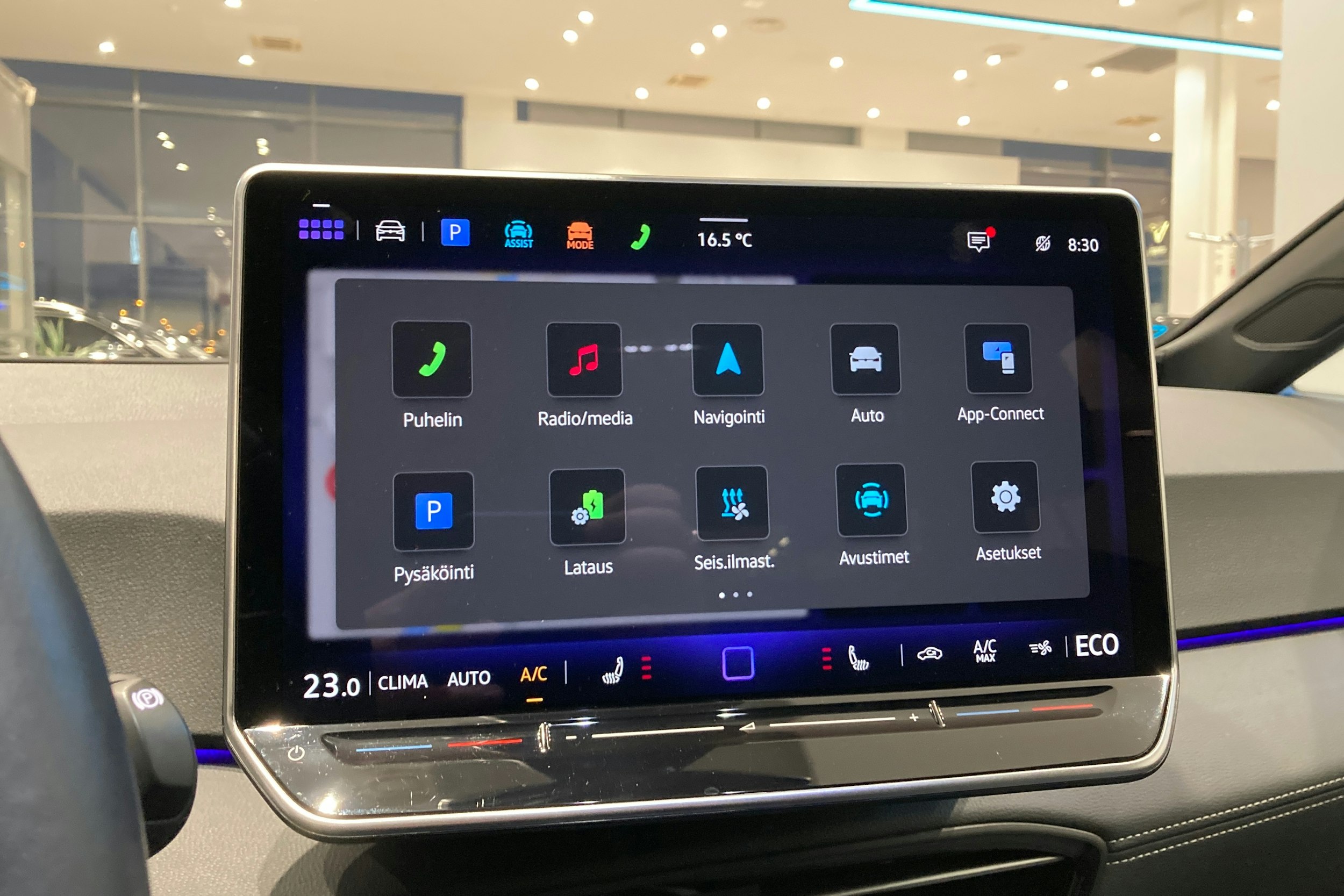 valkoinen Volkswagen ID.3 2025 kuva 14.