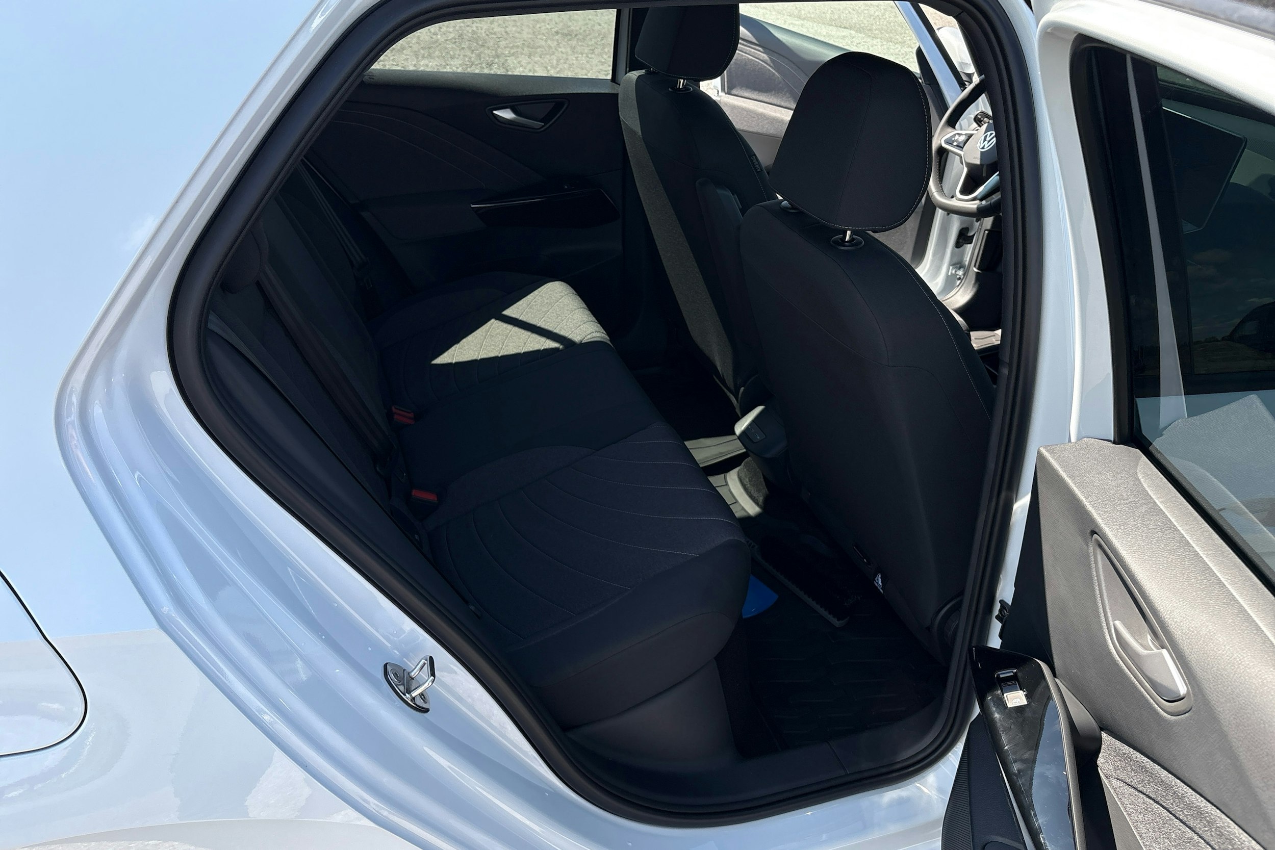 valkoinen Volkswagen ID.3 2025 kuva 8.