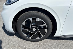 valkoinen Volkswagen ID.3 2025 kuva 9.