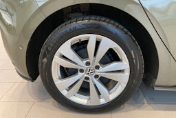 vihreä Volkswagen ID.3 2025 kuva 10.