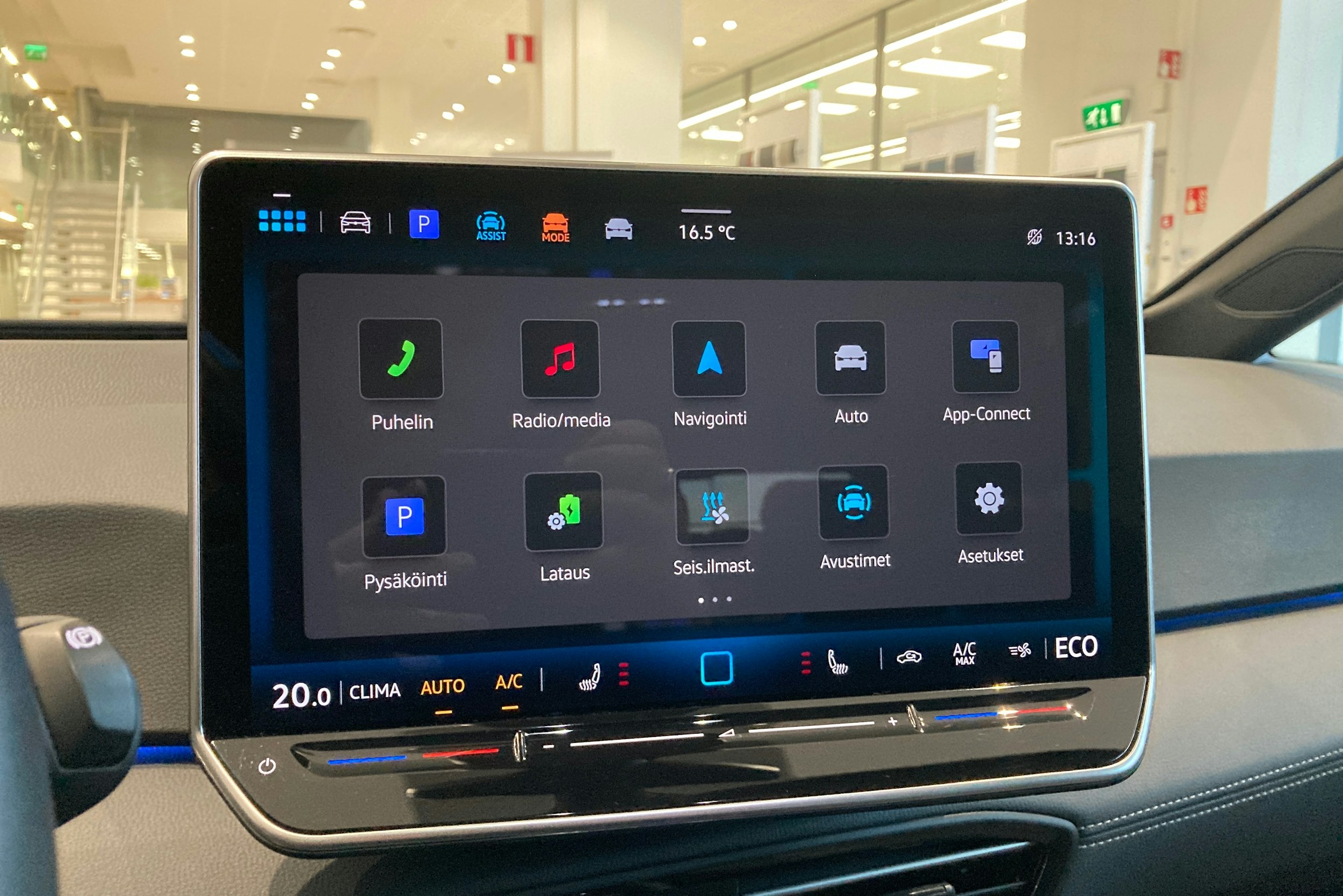 vihreä Volkswagen ID.3 2025 kuva 15.