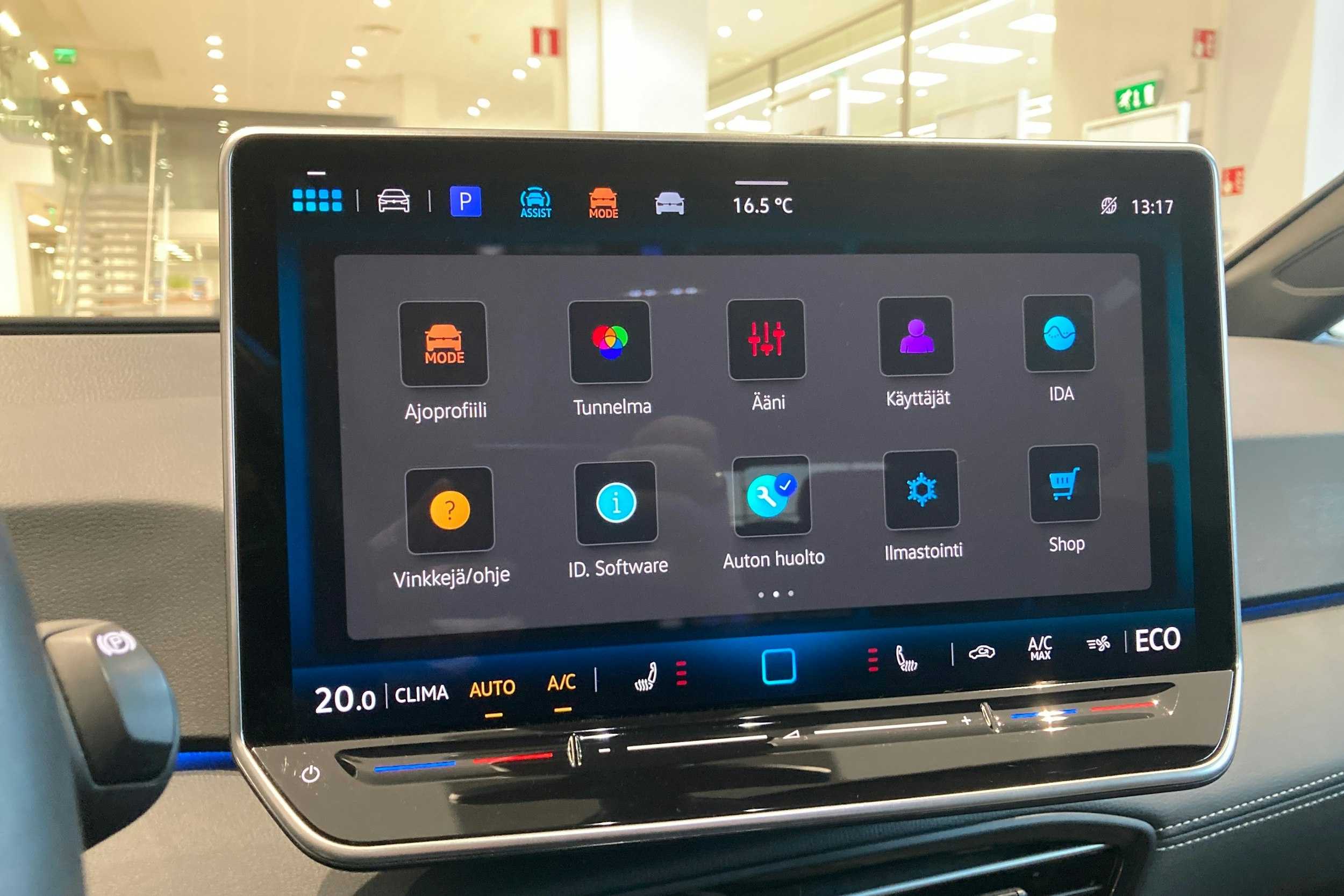 vihreä Volkswagen ID.3 2025 kuva 16.