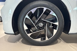 valkoinen Volkswagen ID.3 2025 kuva 10.