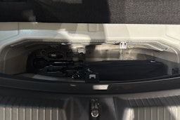 valkoinen Volkswagen ID.3 2025 kuva 15.