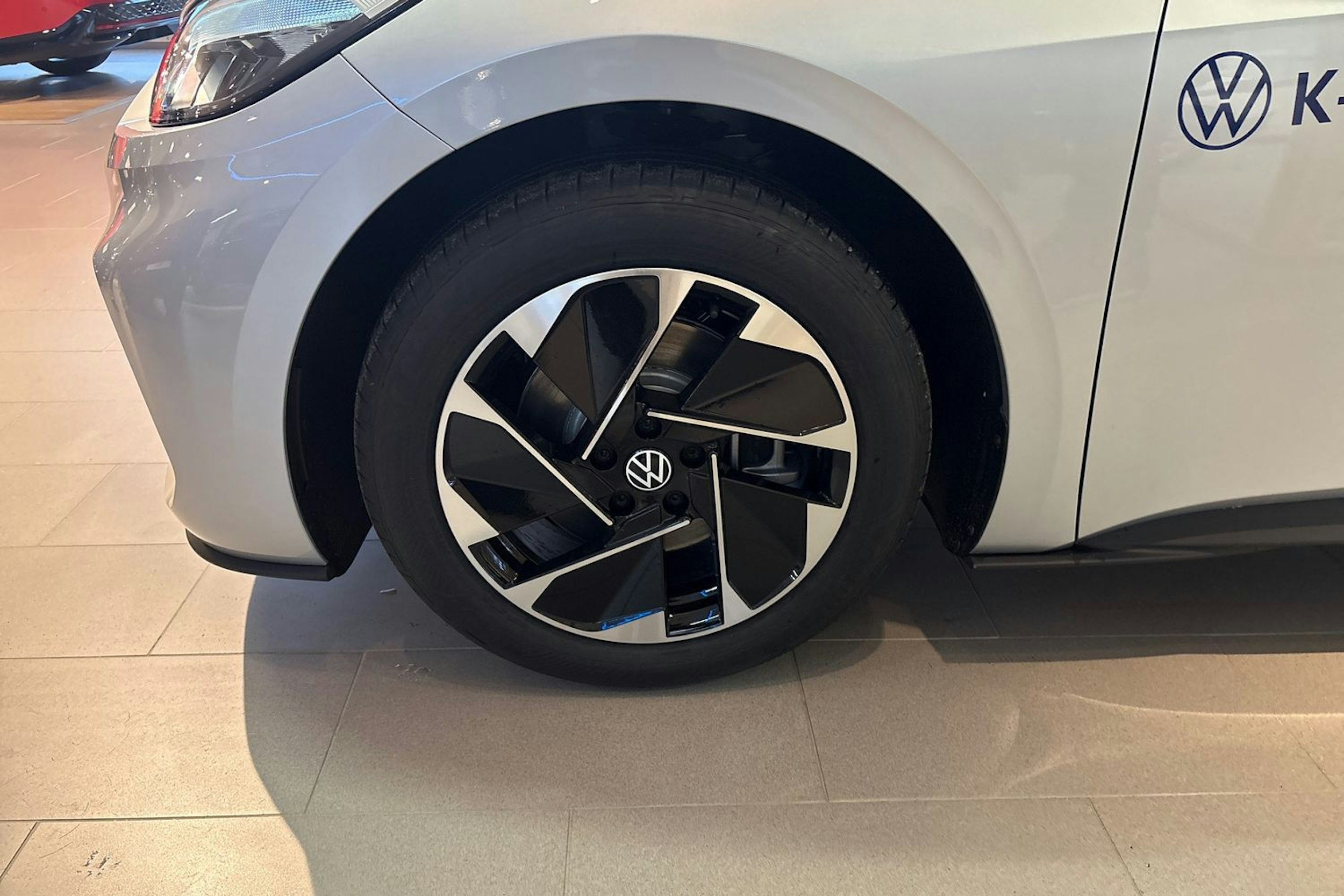 harmaa Volkswagen ID.3 2025 kuva 10.