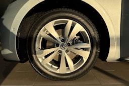 harmaa Volkswagen ID.3 2025 kuva 10.