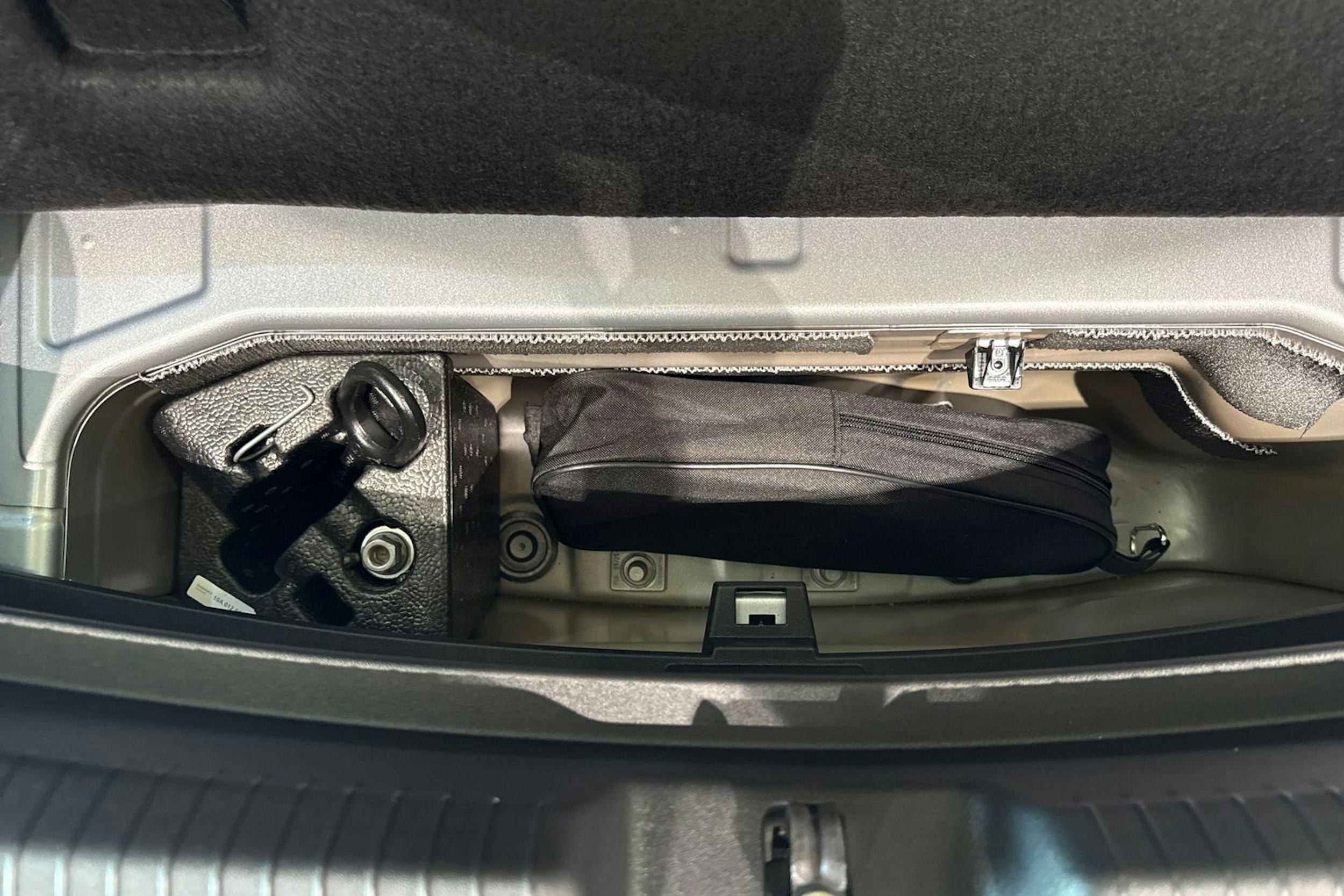 harmaa Volkswagen ID.3 2025 kuva 15.