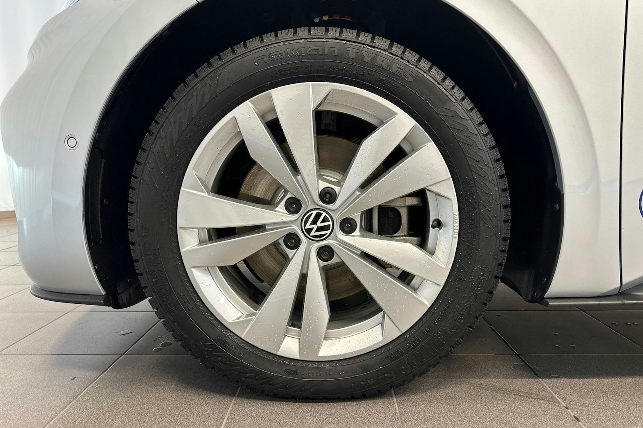 hopea Volkswagen ID.3 2025 kuva 9.