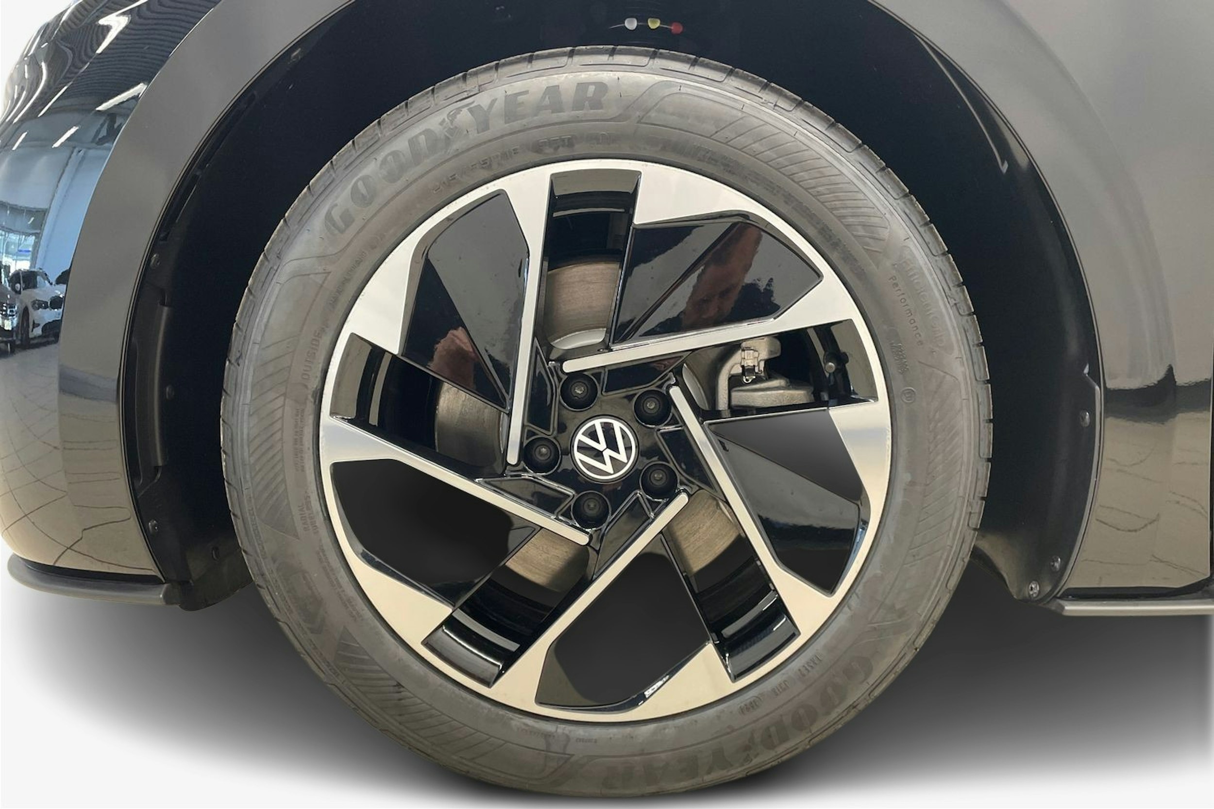 musta Volkswagen ID.3 2025 kuva 9.