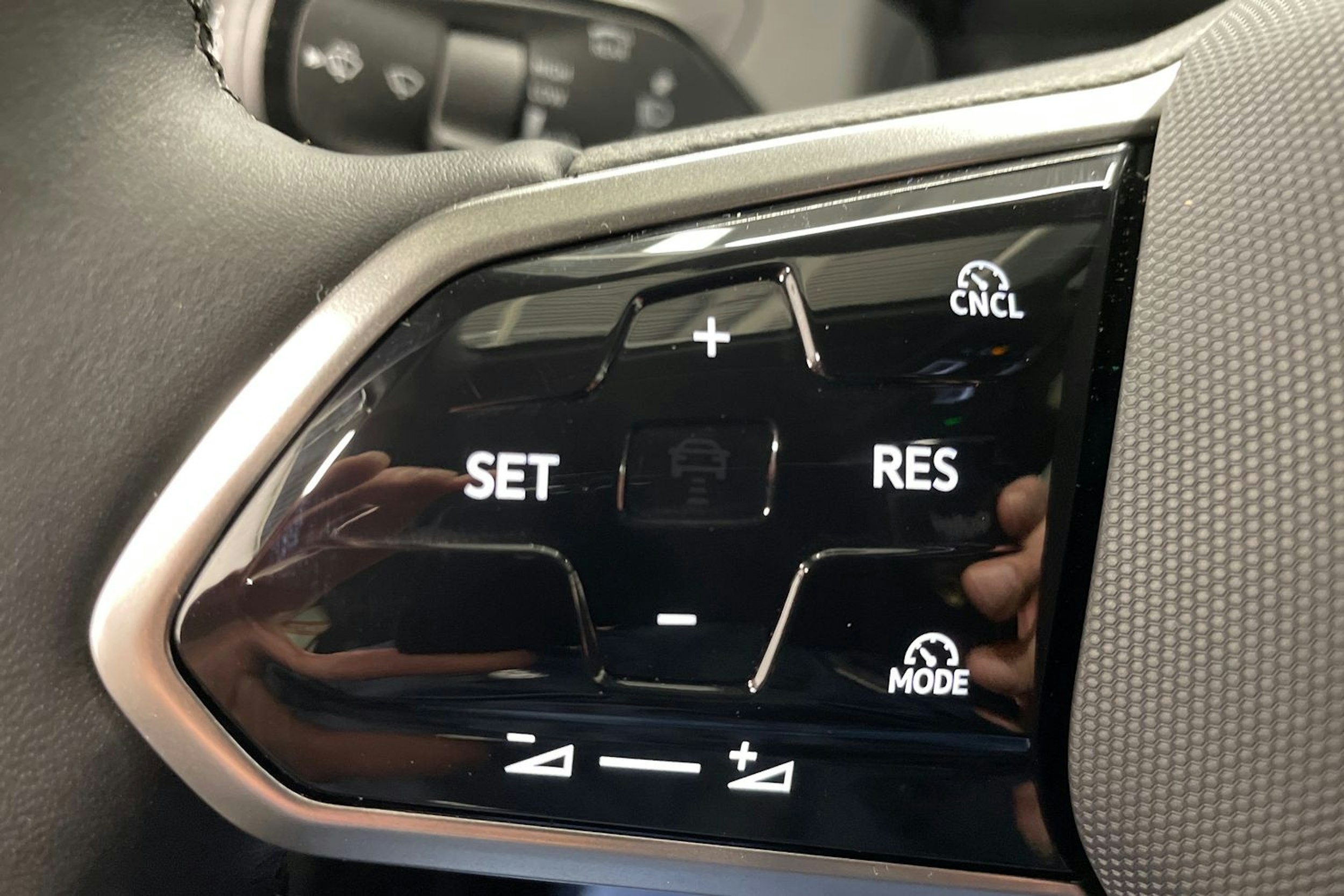 harmaa Volkswagen ID.3 2025 kuva 13.