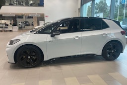 valkoinen Volkswagen ID.3 2025 kuva 14.