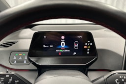 punainen Volkswagen ID.3 2025 kuva 16.