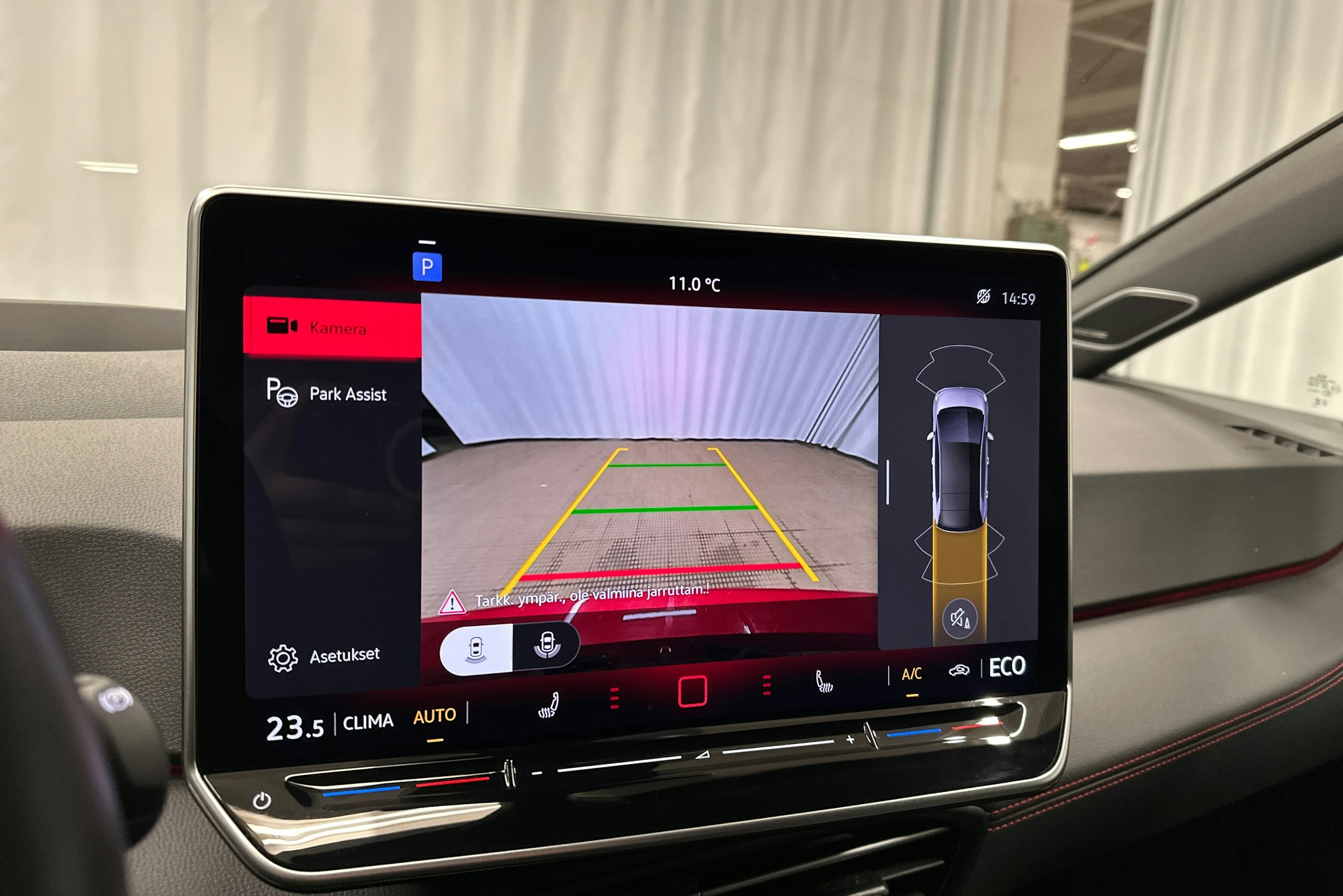 punainen Volkswagen ID.3 2025 kuva 19.