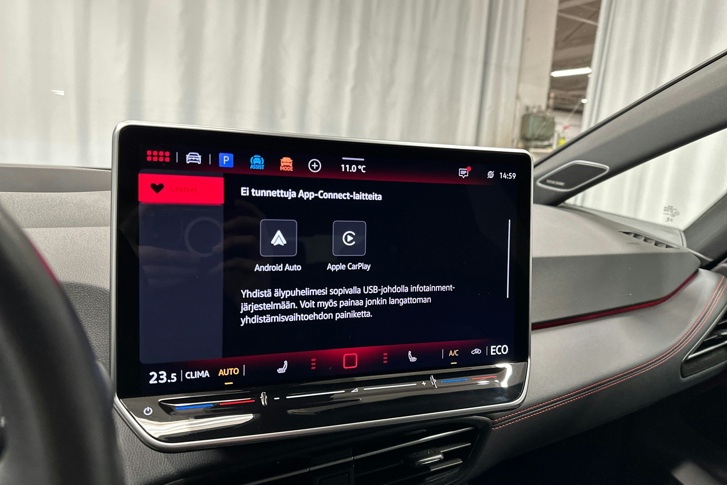 punainen Volkswagen ID.3 2025 kuva 26.