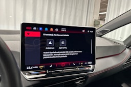 punainen Volkswagen ID.3 2025 kuva 26.