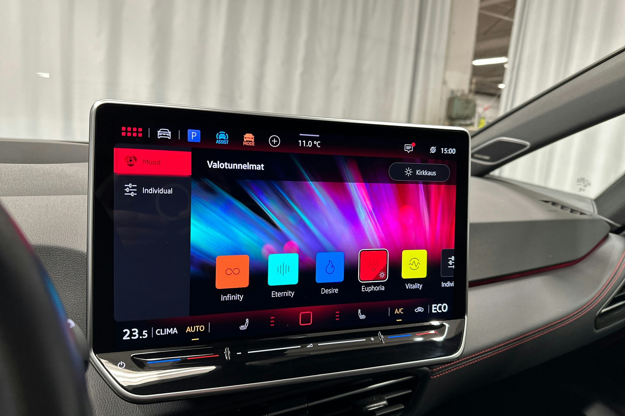 punainen Volkswagen ID.3 2025 kuva 27.