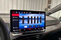 punainen Volkswagen ID.3 2025 kuva 28.