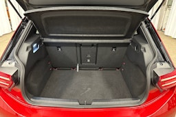 punainen Volkswagen ID.3 2025 kuva 32.