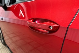 punainen Volkswagen ID.3 2025 kuva 33.