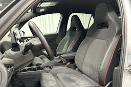 harmaa Volkswagen ID.3 2025 kuva 27.