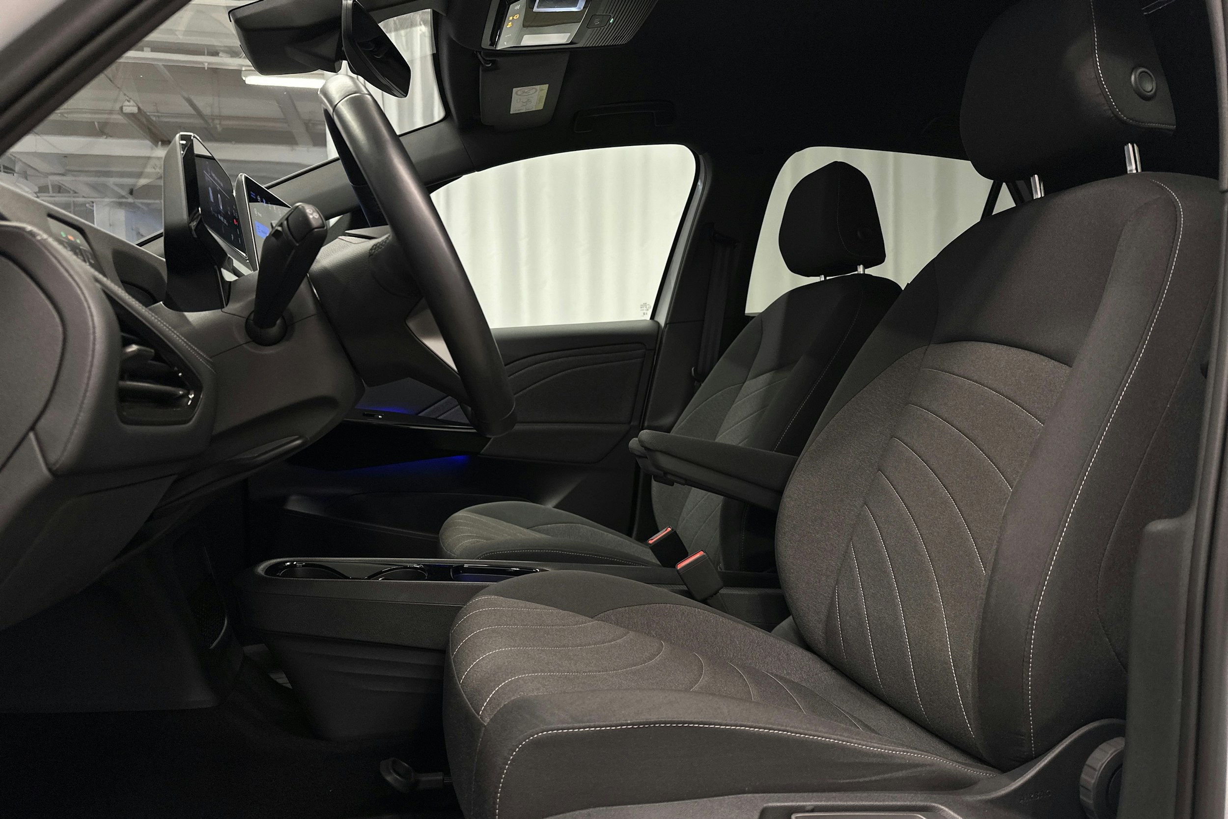 valkoinen Volkswagen ID.3 2025 kuva 24.