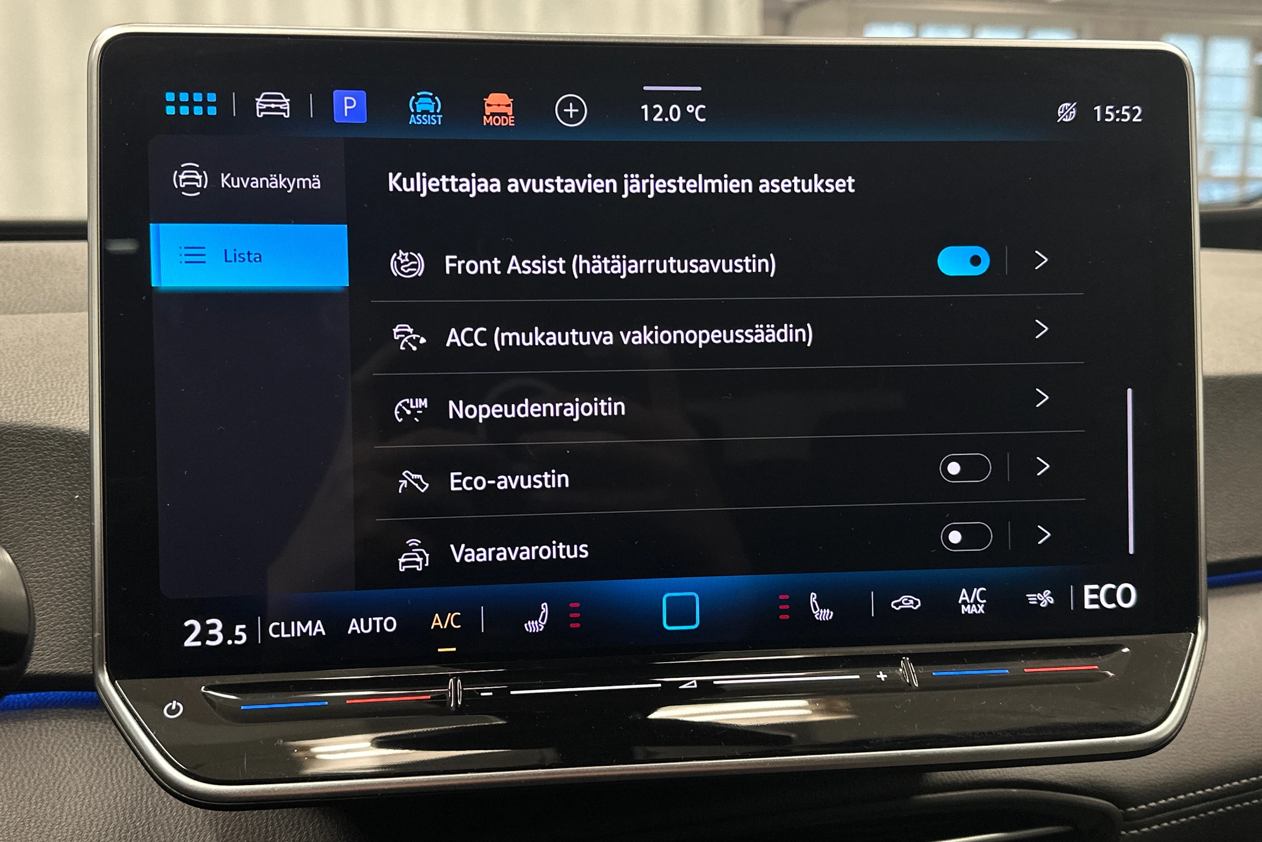 valkoinen Volkswagen ID.3 2025 kuva 22.