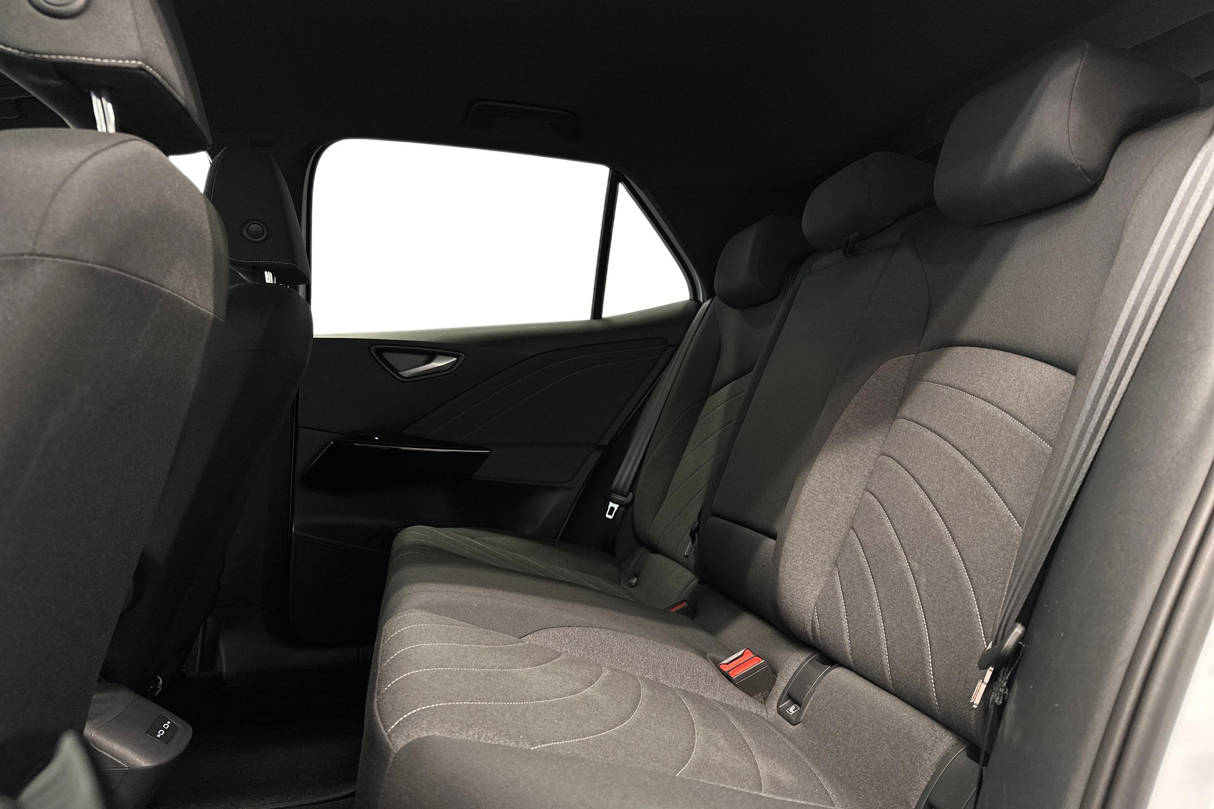 valkoinen Volkswagen ID.3 2025 kuva 11.