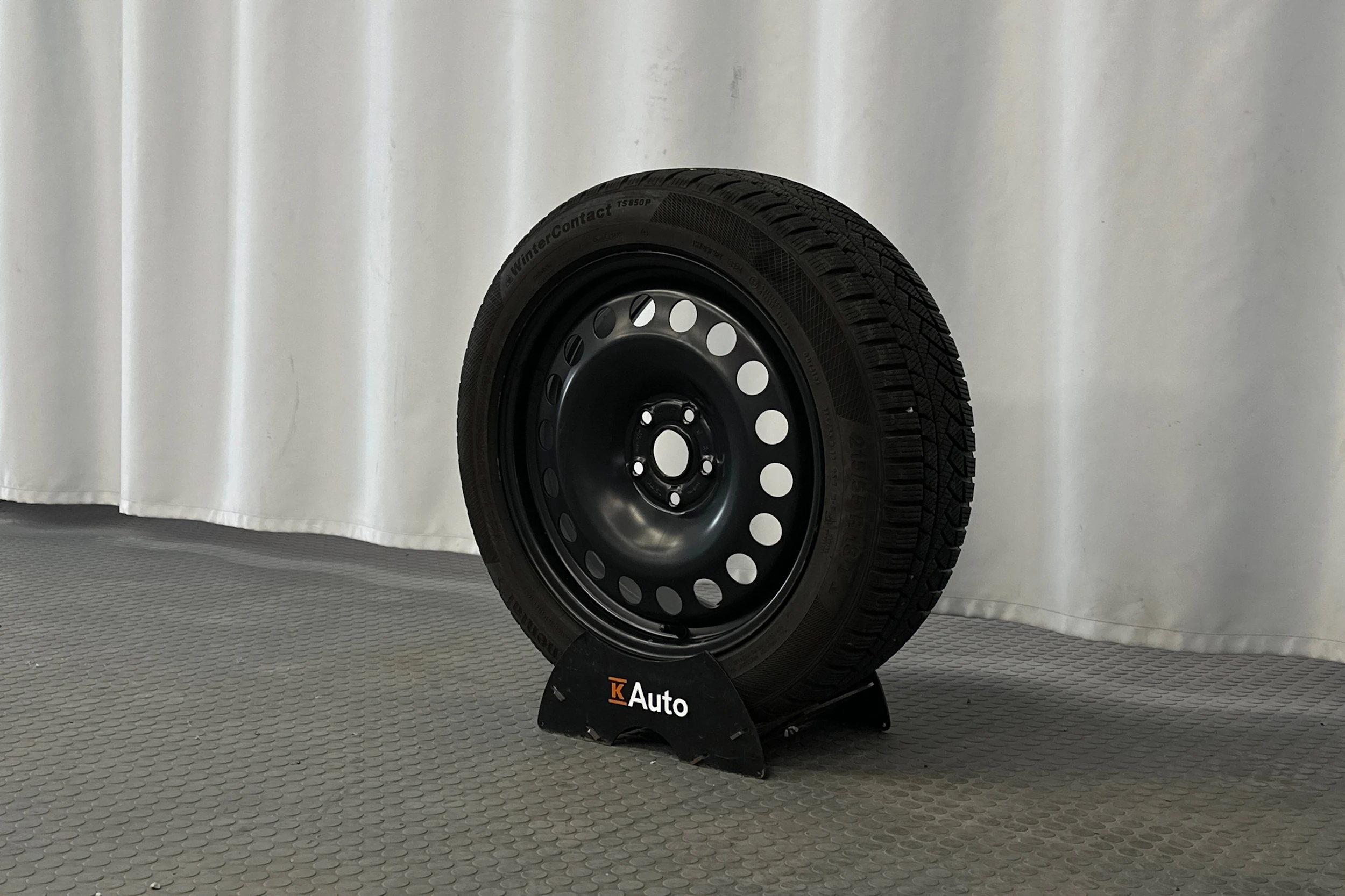 valkoinen Volkswagen ID.3 2025 kuva 13.