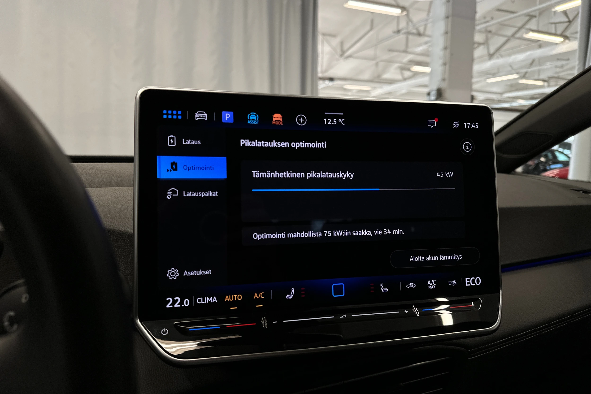 valkoinen Volkswagen ID.3 2025 kuva 21.