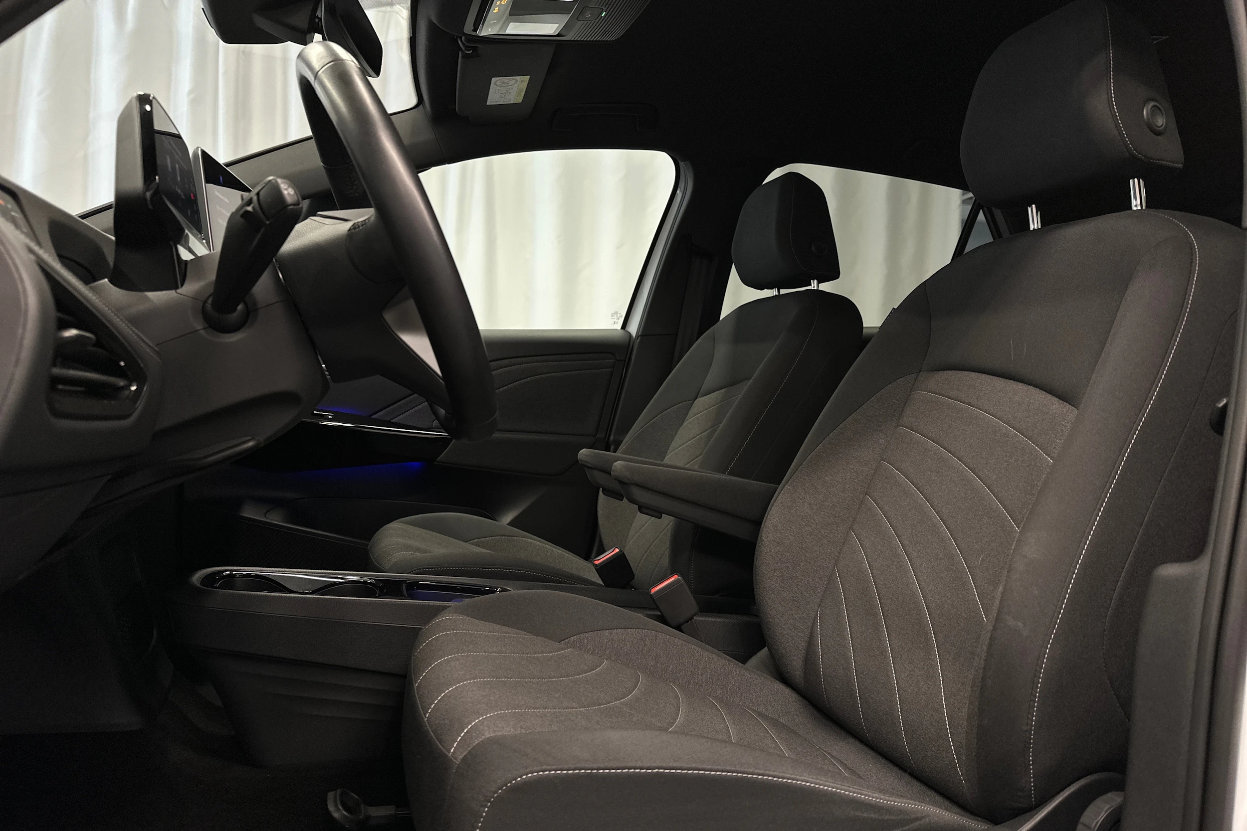 valkoinen Volkswagen ID.3 2025 kuva 26.