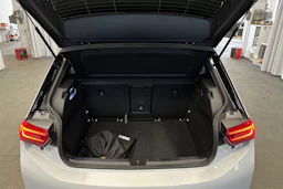 valkoinen Volkswagen ID.3 2025 kuva 27.