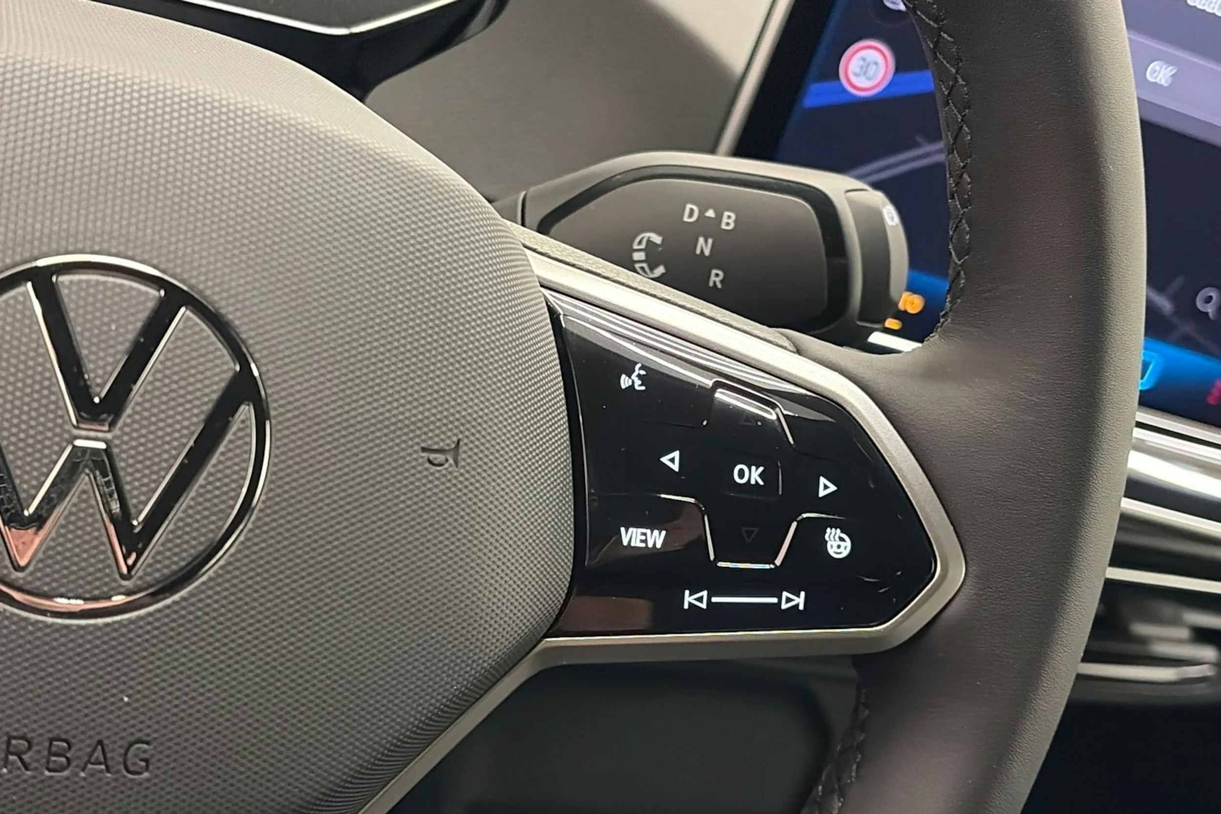 punainen Volkswagen ID.3 2026 kuva 18.