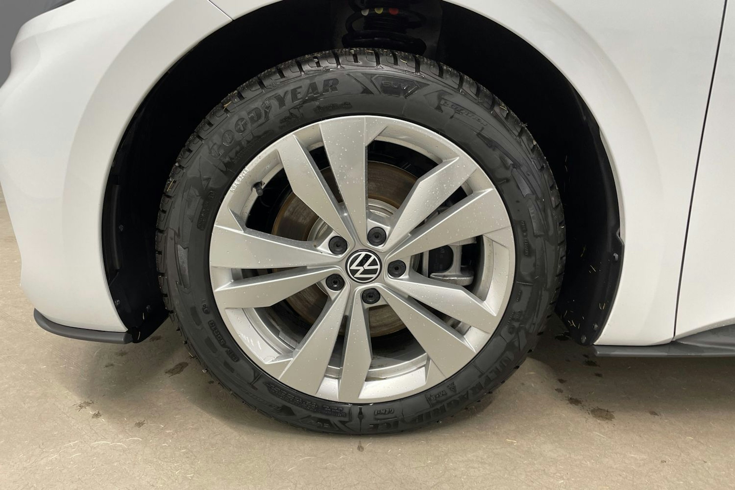 valkoinen Volkswagen ID.3 2026 kuva 10.