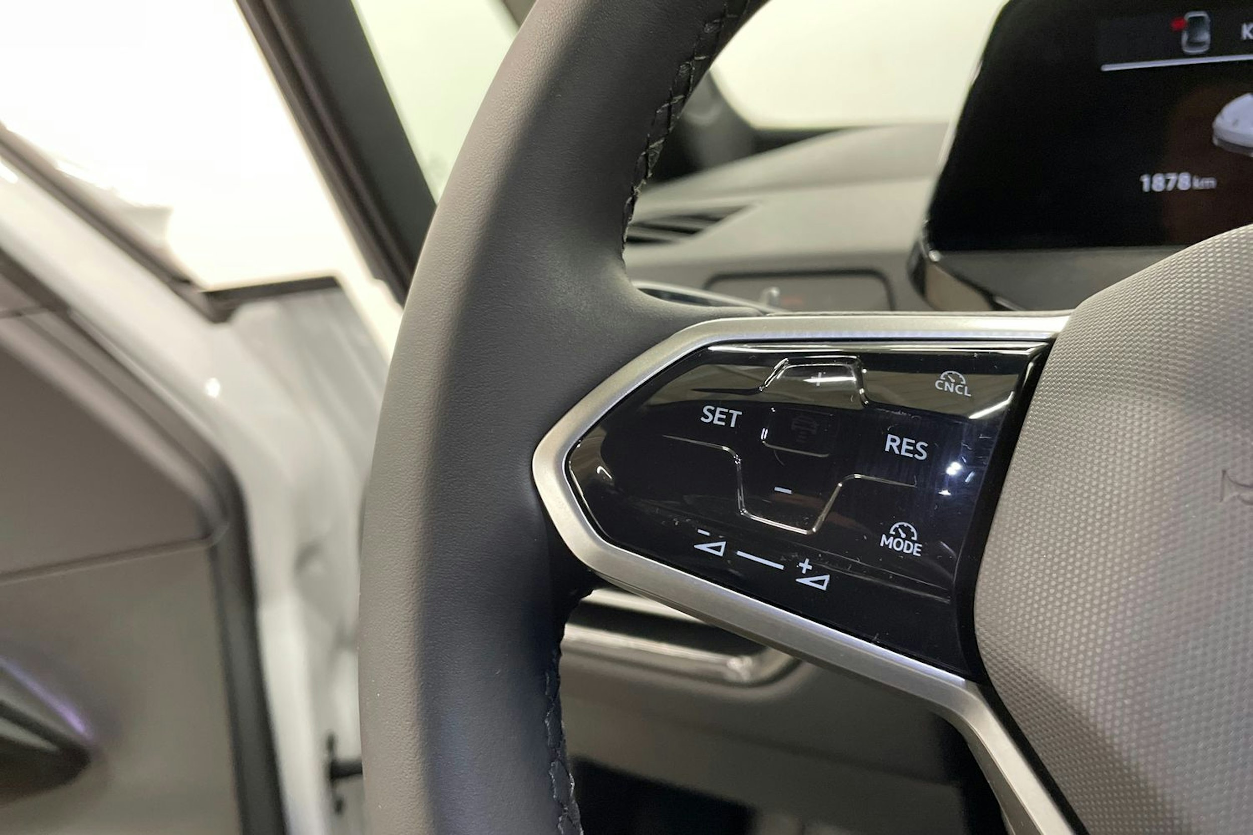 valkoinen Volkswagen ID.3 2026 kuva 12.