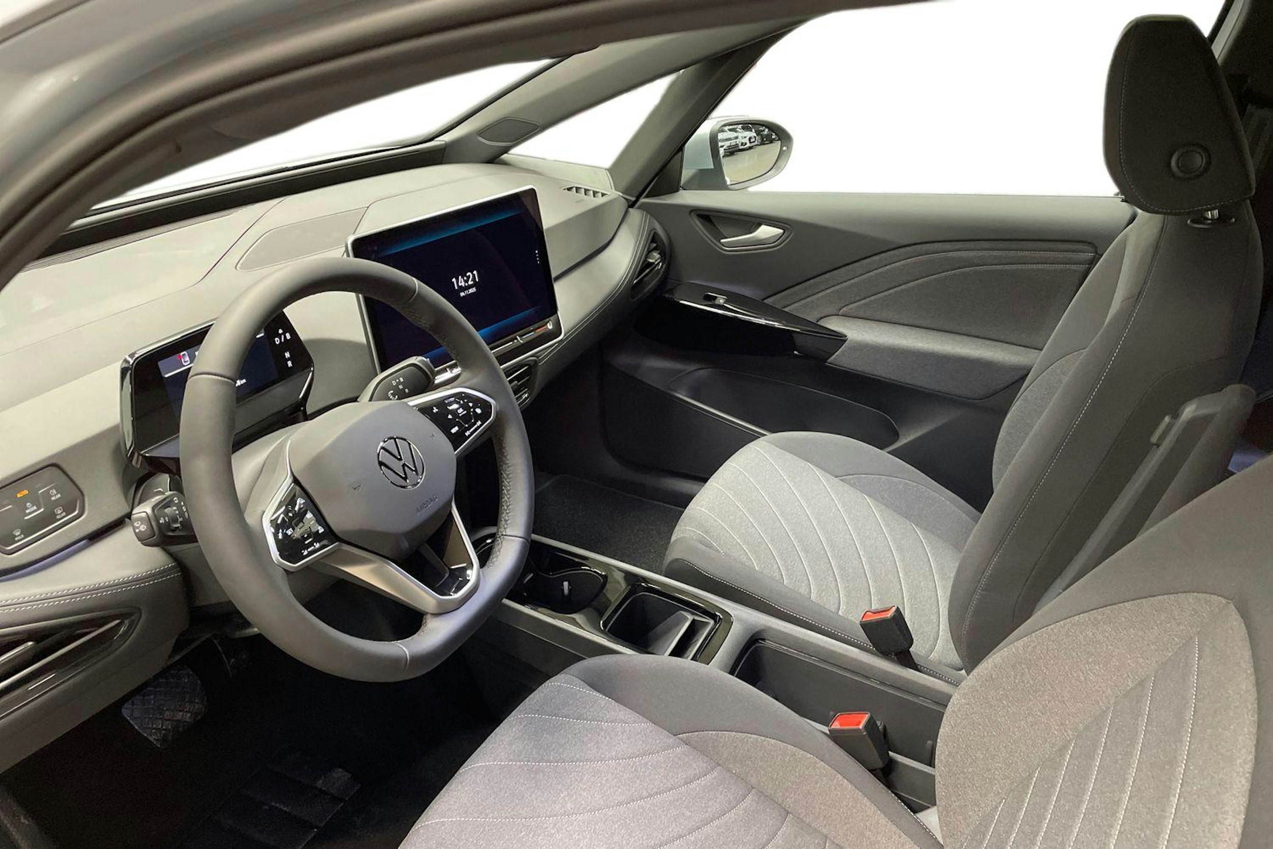 harmaa Volkswagen ID.3 2026 kuva 6.