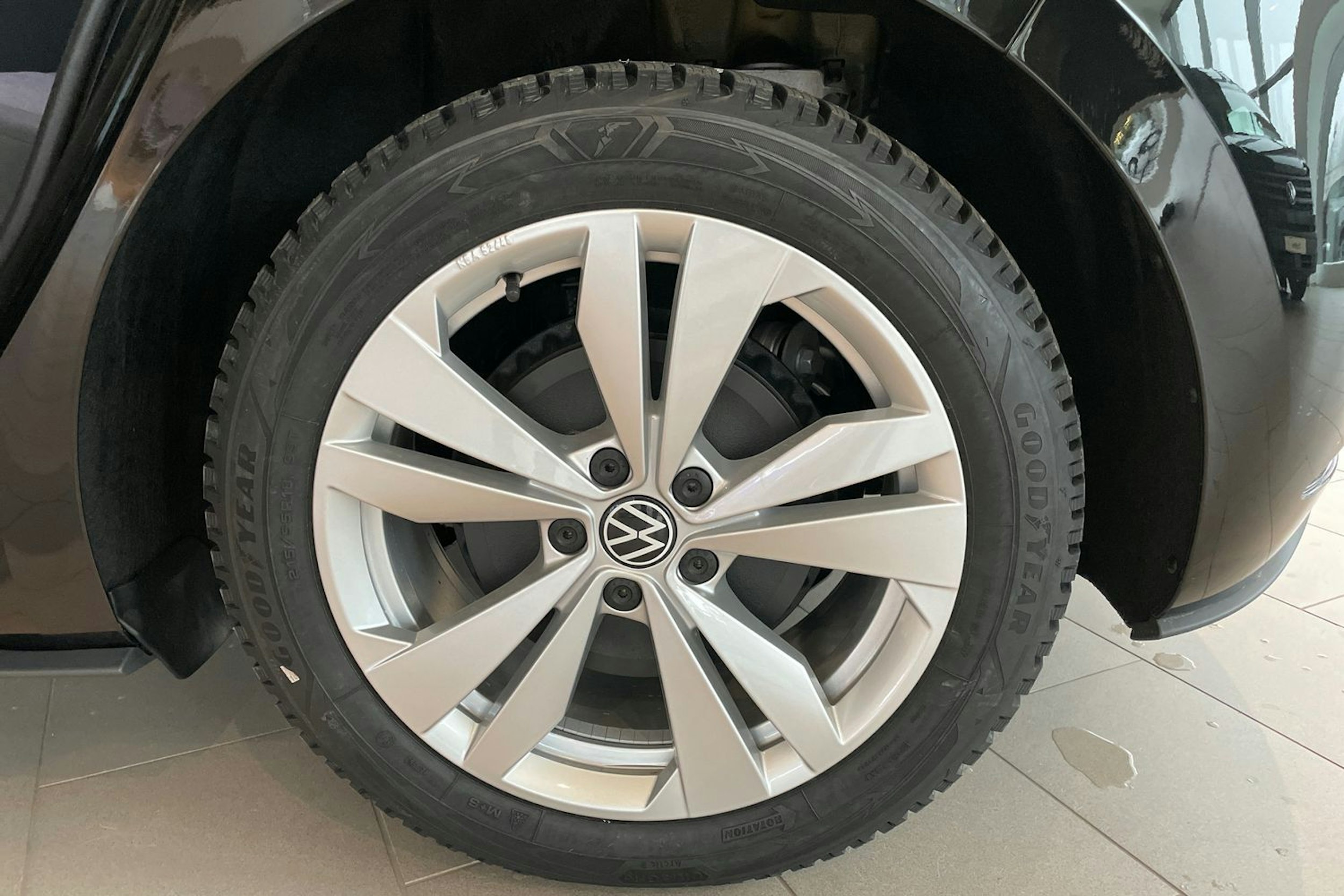 musta Volkswagen ID.3 2026 kuva 10.