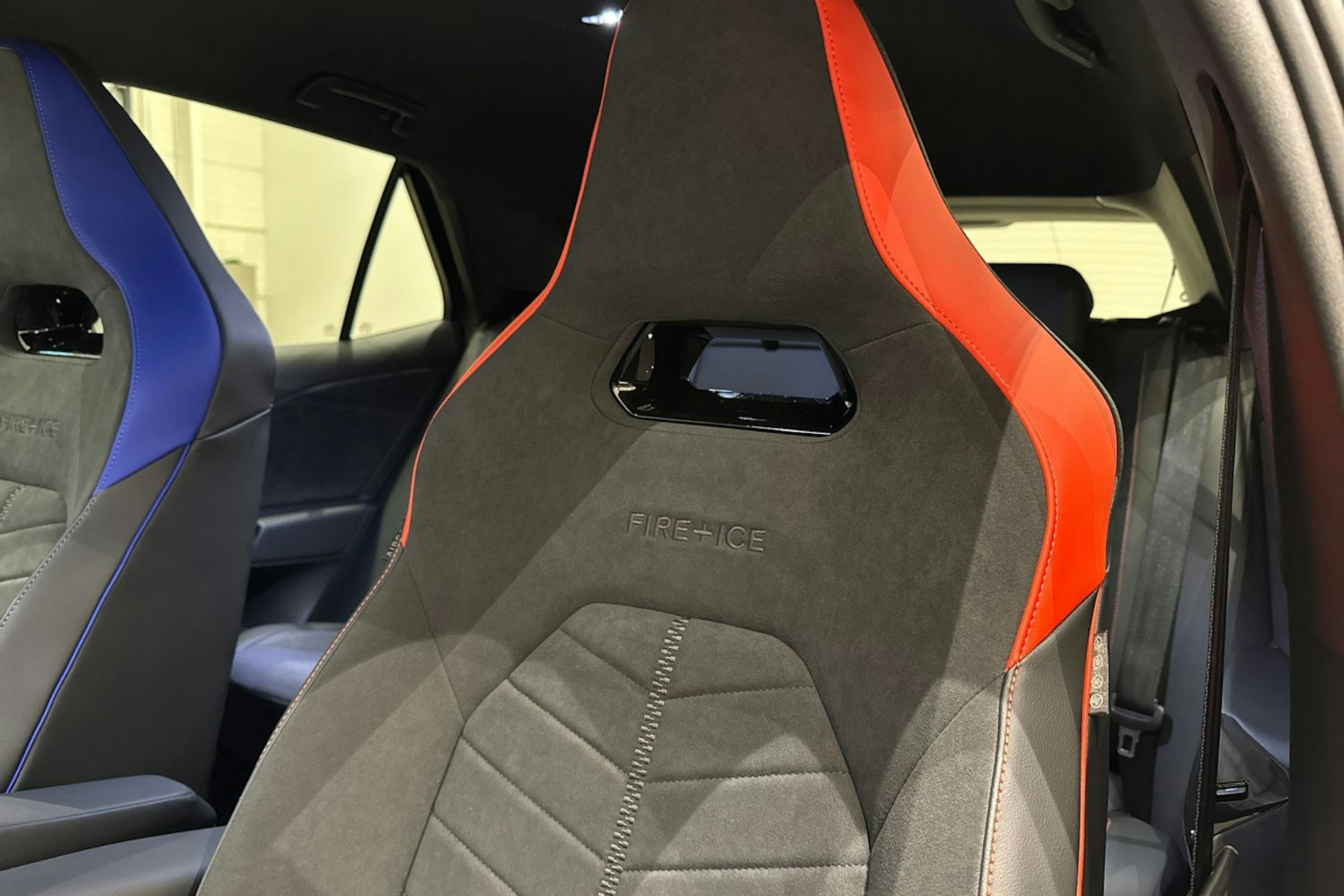 met. violetti Volkswagen ID.3 2026 kuva 17.