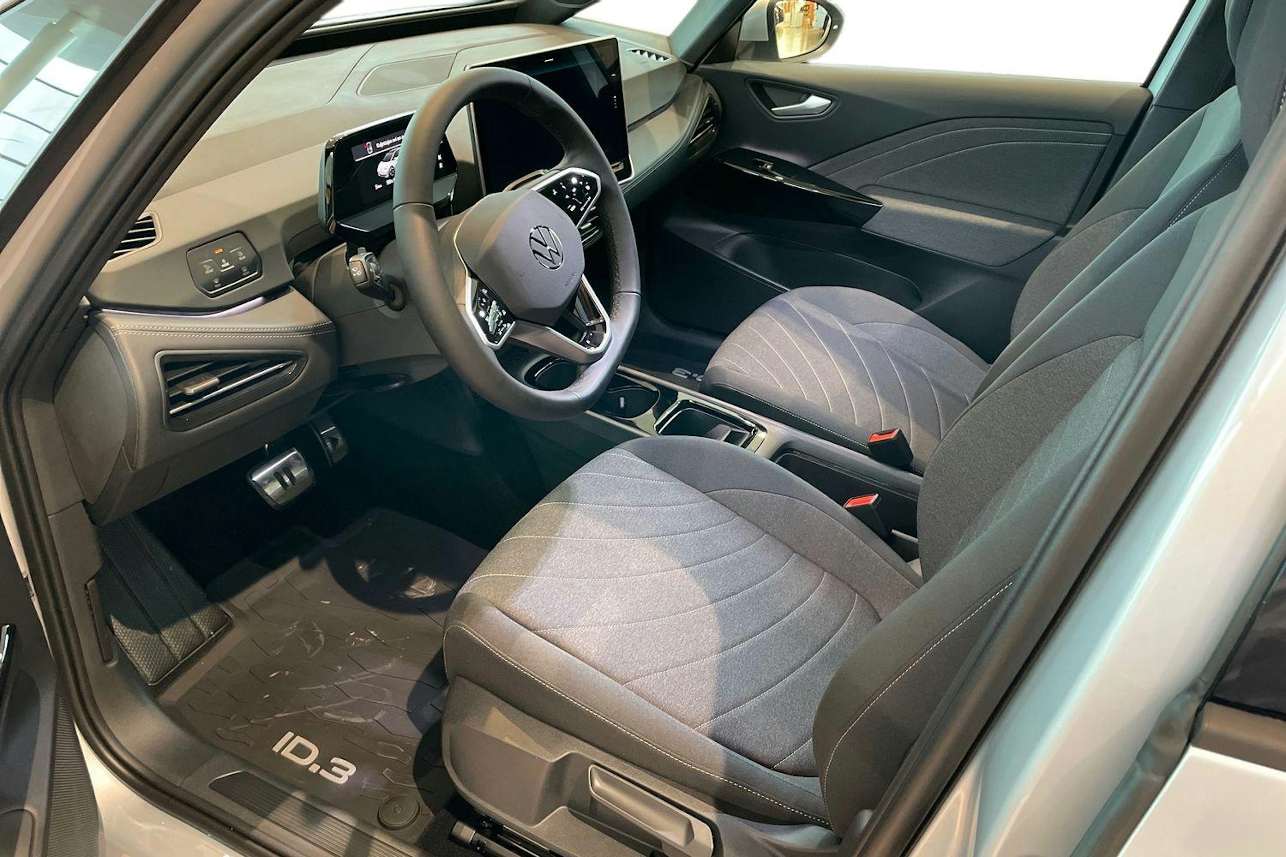 harmaa Volkswagen ID.3 2026 kuva 6.