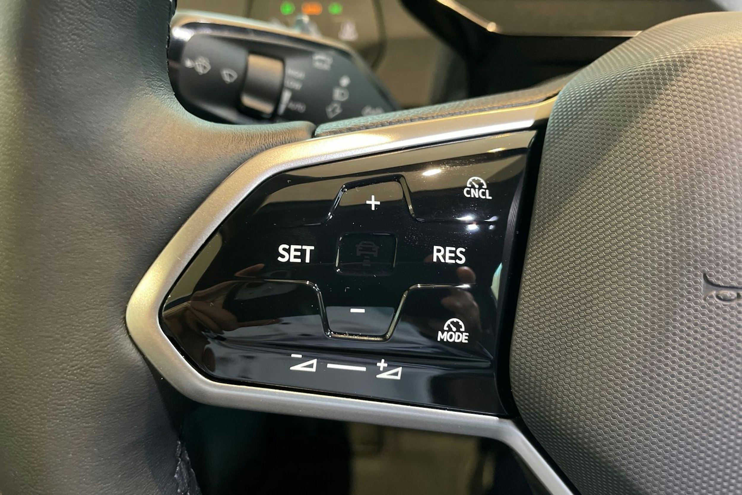 harmaa Volkswagen ID.3 2026 kuva 20.