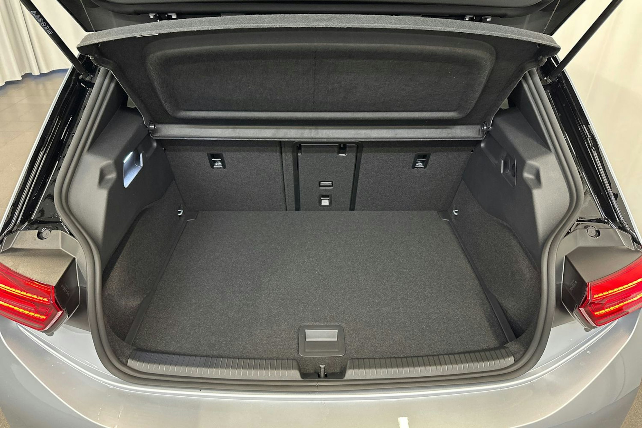 harmaa Volkswagen ID.3 2026 kuva 11.