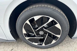 harmaa Volkswagen ID.3 2026 kuva 10.