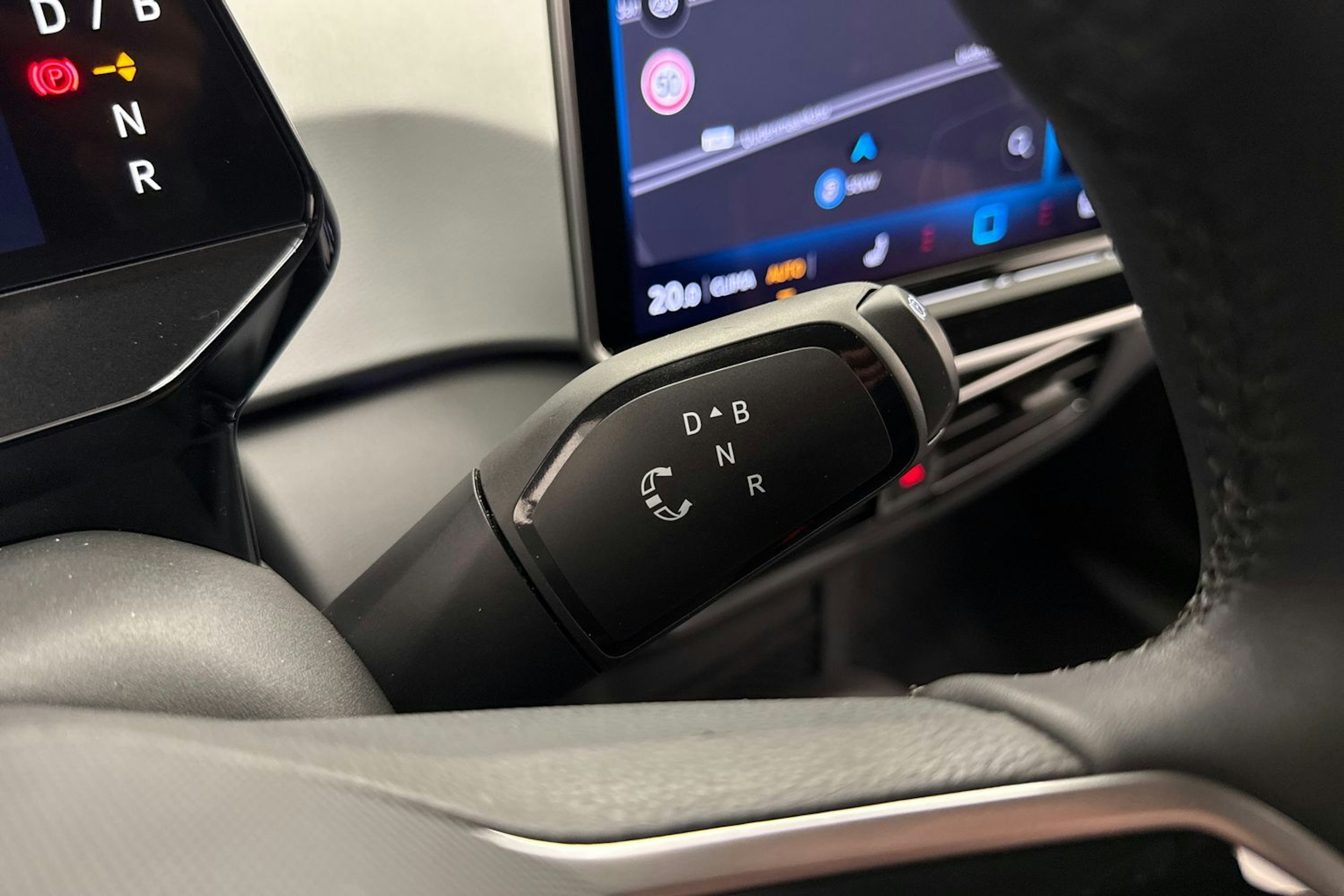 met. punainen Volkswagen ID.3 2026 kuva 17.