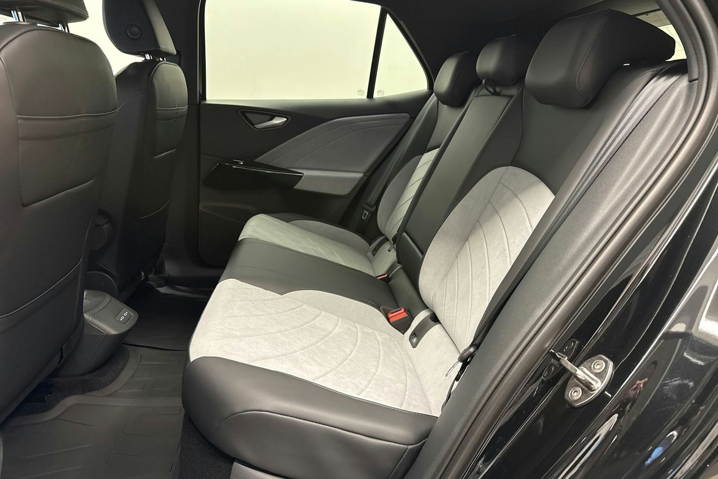 met. musta Volkswagen ID.3 2026 kuva 10.