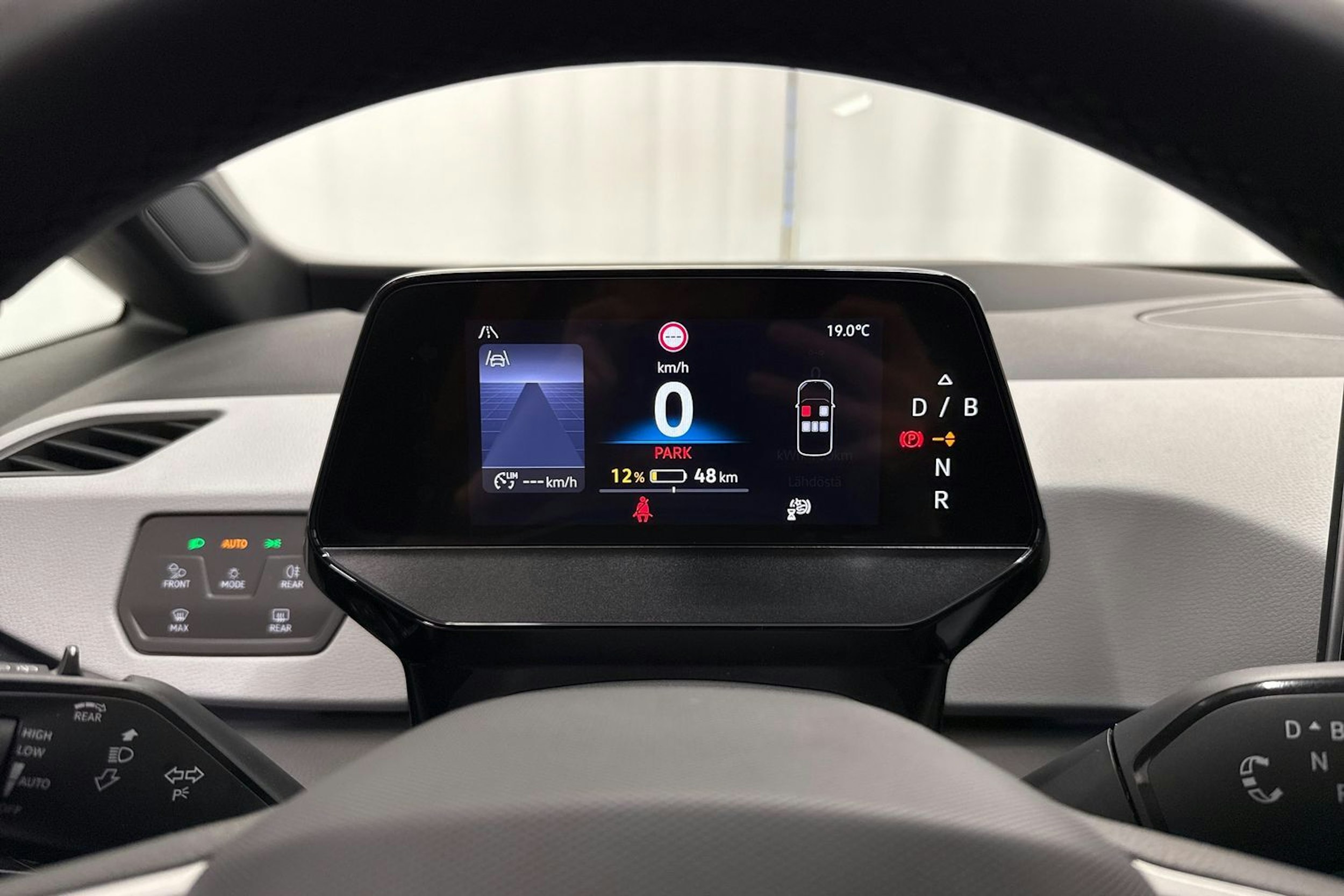 met. musta Volkswagen ID.3 2026 kuva 12.