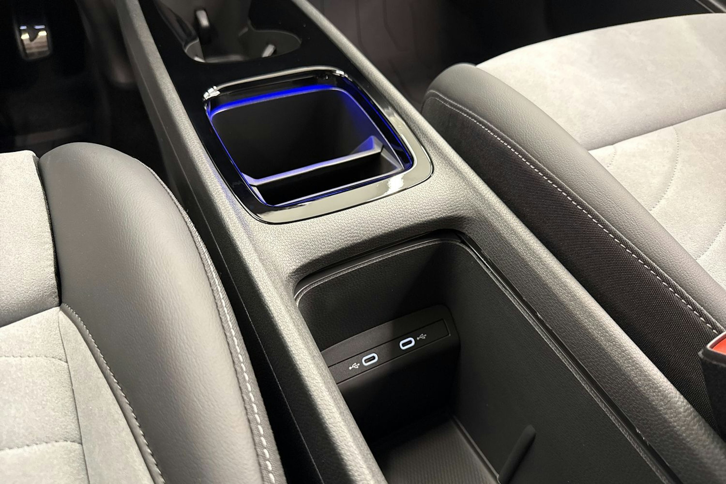 met. musta Volkswagen ID.3 2026 kuva 19.