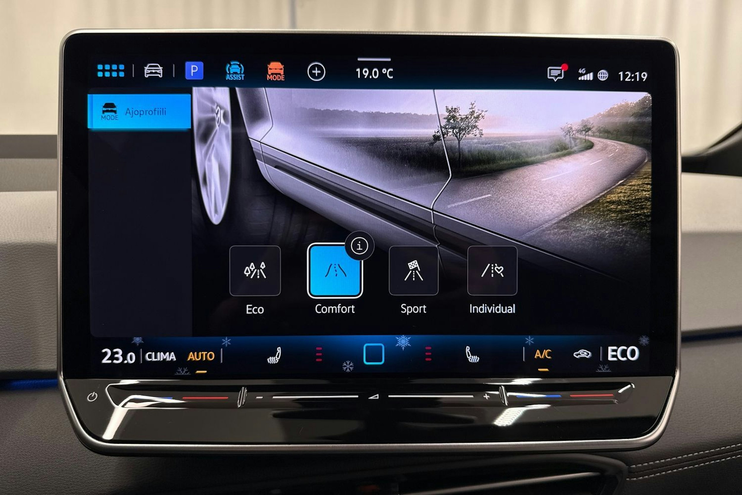 met. musta Volkswagen ID.3 2026 kuva 25.