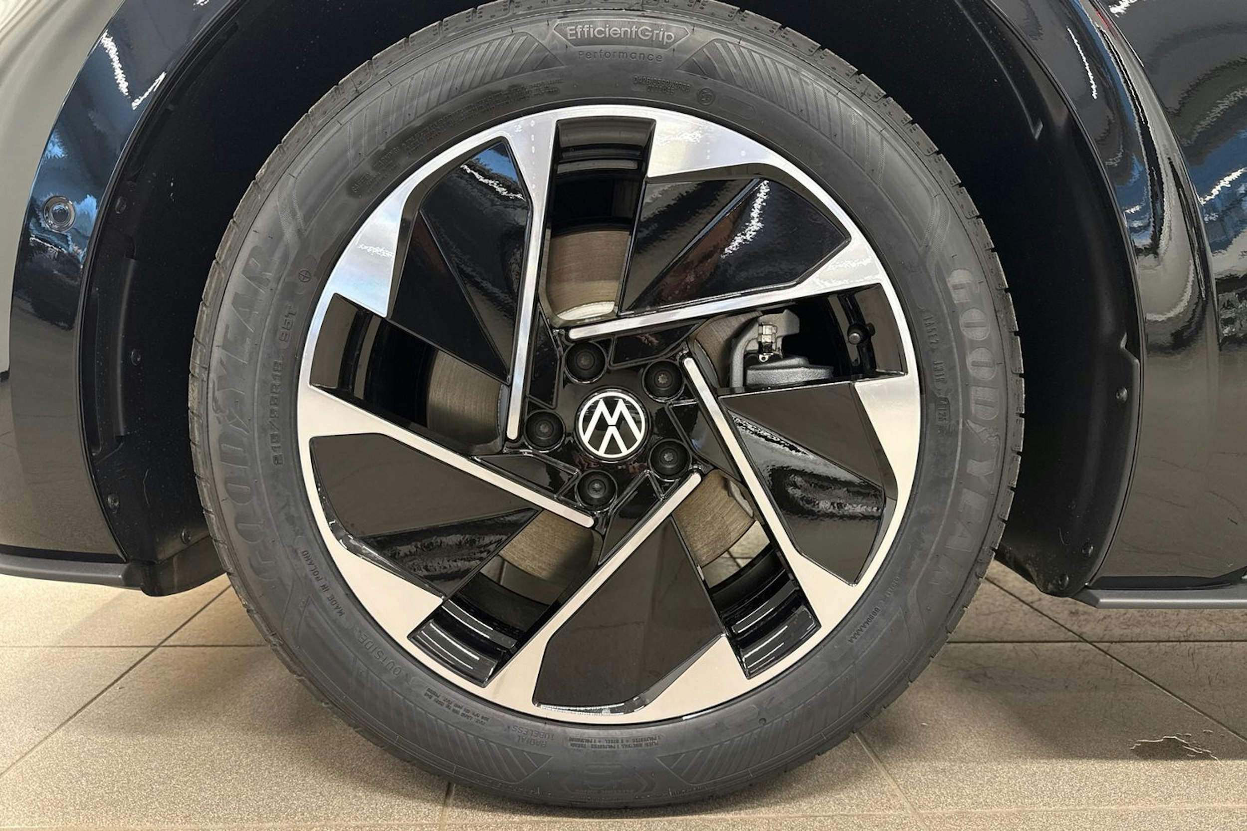 met. musta Volkswagen ID.3 2026 kuva 30.