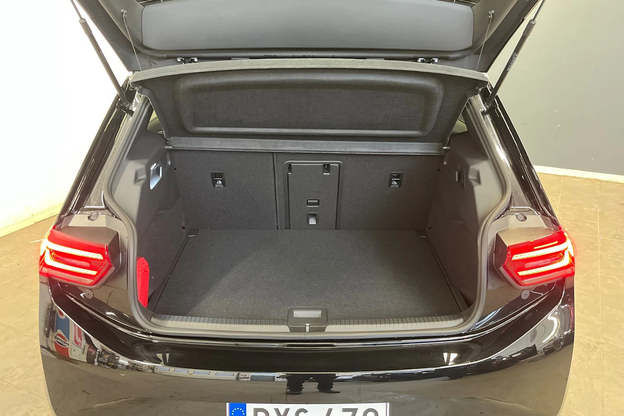 met. musta Volkswagen ID.3 2026 kuva 11.