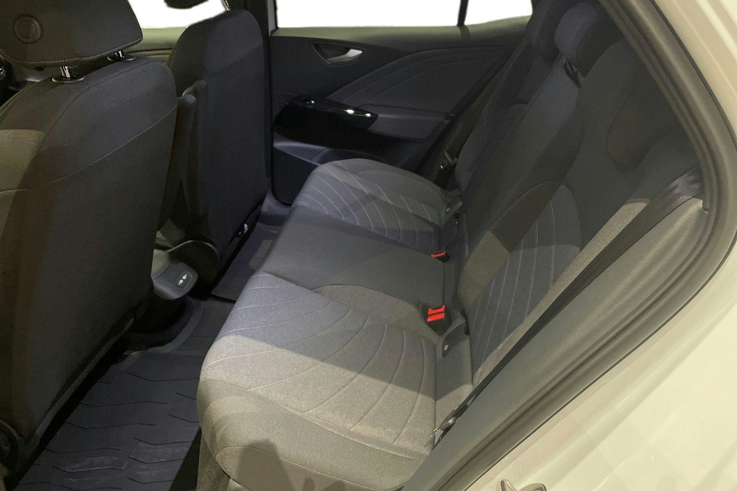 valkoinen Volkswagen ID.3 2026 kuva 8.